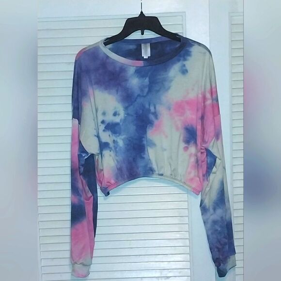 Super cute tie-dyed 2pc crop sweats suit set - Picture 12 of 12